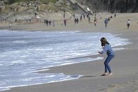 Las temperaturas máximas aumentan de forma generalizada en España, con 4 CCAA en riesgo por oleaje, viento y lluvia