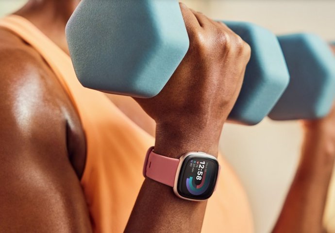Fitbit Versa 4