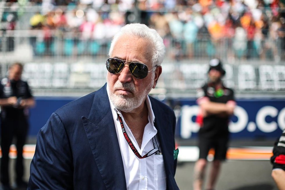 Archivo - El propietario del consorcio Yew Tree y dueño del equipo Aston Martin F1, Lawrence Stroll, durante el Gran Premio de Fórmula 1 Crypto.com Miami 2024.