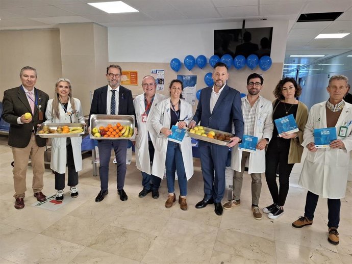 El delegado de Salud de la Junta en Málaga, Carlos Bautista, ha animado a los malagueños a participar en el cribado de cáncer de colon, una participación que si bien ha aumentado durante los últimos años, se encuentra por debajo de la media andaluza.