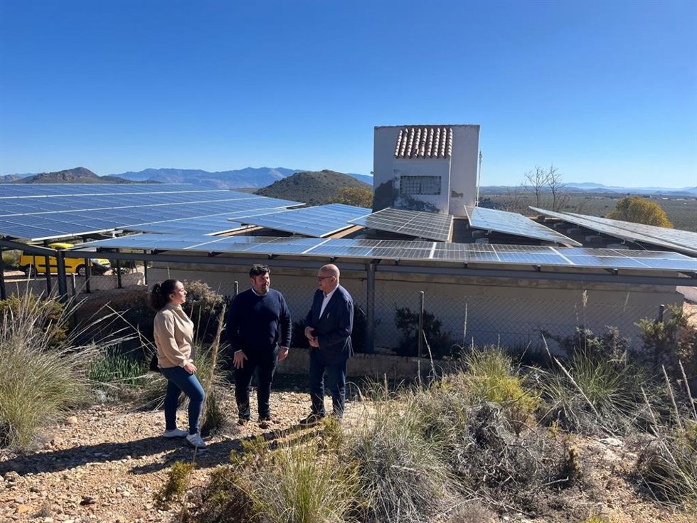 Visita a las nuevas instalaciones fotovoltaicas