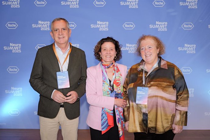 Alfredo Rodríguez-Antigüedad, Hospital Universitario de Cruces de Bizkaia; Dra. Mariluz Amador, Roche España; Dra. Luisa María Villar Guimerans, Hospital Universitario Ramón y Cajal de Madrid
