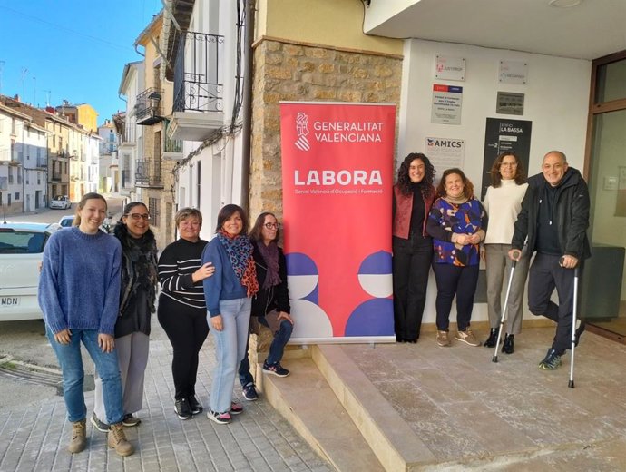 Labora inicia en Villafranca del Cid el plan de recolocación para los ex trabajadores de Marie Claire