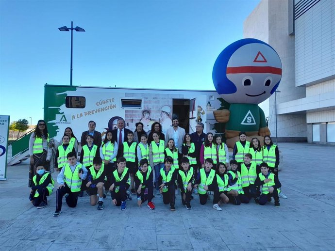 Arranca en Jaén la campaña 'Aprende a crecer con seguridad'