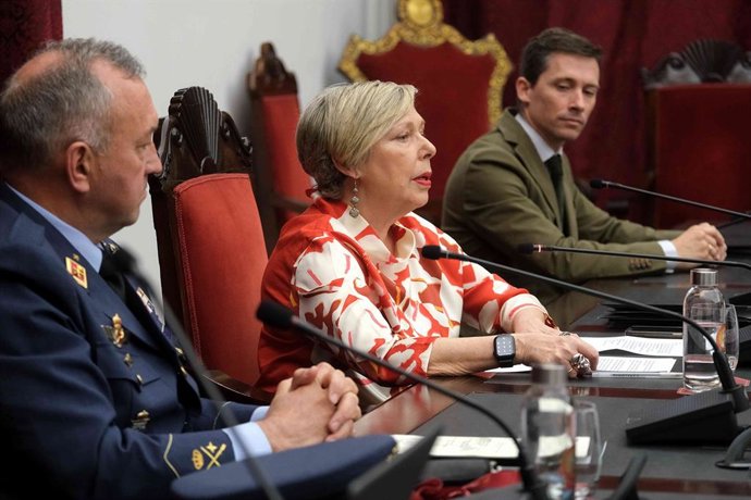 Celebración de la I Jornada de Medicina Aeroespacial, en el Paraninfo de la US, de la Universidad de Sevilla y la Asociación Tablada Centenaria.