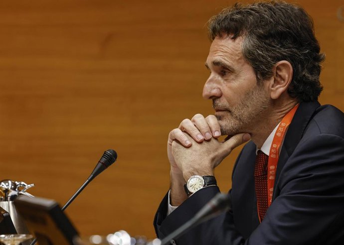 El presidente de la Corporación Audiovisual de la Comunitat Valenciana (CACVSA), Vicente Ordaz, durante la Comisión de Radiotelevisión Valenciana y del Espacio Audiovisual, en Cortes Valencianas, a 31 de marzo de 2025, en Valencia, Comunidad Valenciana (E