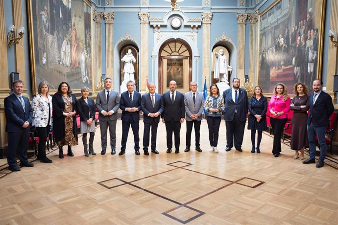 Javier Fernández en la presentación del 'Estudio sobre la Percepción de los Avances en la España Rural'
