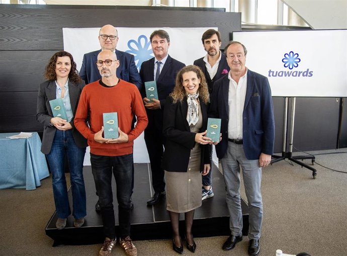 Consum, Correos, Salir en Valencia, Il Cortile, Colegio Alemán y SH Hoteles: galardonados con los II Premios Tuawards a la sostenibilidad