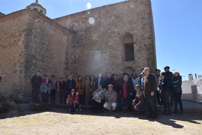 La Diputación de Cuenca pone la primera piedra de la torre de la iglesia de Cervera del Llano.