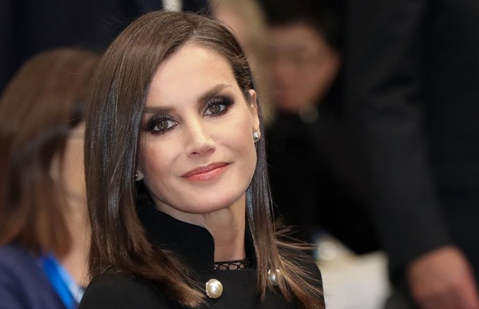 Archivo - La Reina Letizia icono de pestañas, cuidalas