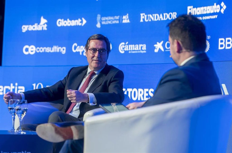 El presidente de la CEOE, Antonio Garamendi, durante la V edición del foro económico español Wake Up, Spain!, en Casa de América, a 31 de marzo de 2025, en Madrid (España). Bajo el epígrafe "Los desafíos de España ante el nuevo orden mundial, la quint