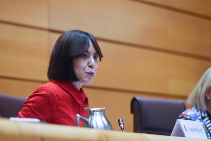 A Ministra da Ciência, Inovação e Universidades, Diana Morant, comparece perante a Comissão de Ciência, Inovação e Universidades, no Senado, em 31 de março de 2025, em Madri (Espanha). A ministra apresentou um relatório sobre as principais linhas de polít