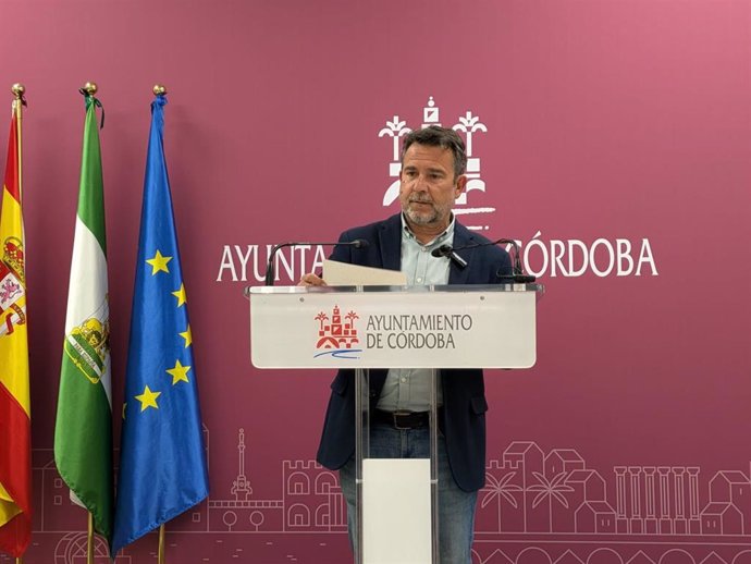 El concejal del PSOE en el Ayuntamiento de Córdoba Joaquín Dobladez.