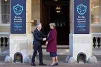 Marlaska afirma que la cifra de migrantes en Canarias sería "más elevada" si España no trabajase con socios africanos