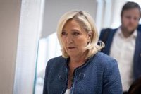Le Pen denuncia "indignada" la "decisión política" del tribunal que la inhabilita como candidata presidencial