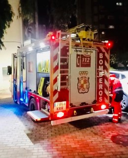 Archivo - En las labores de extinción participaron los bomberos de Jaén