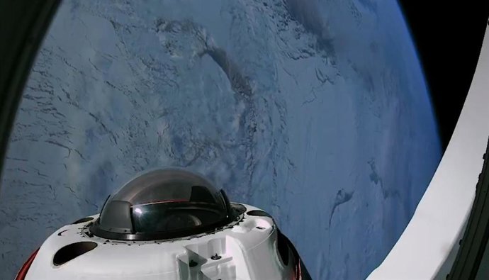 Primeiras vistas das regiões polares a partir da espaçonave Dragon da missão Fram2