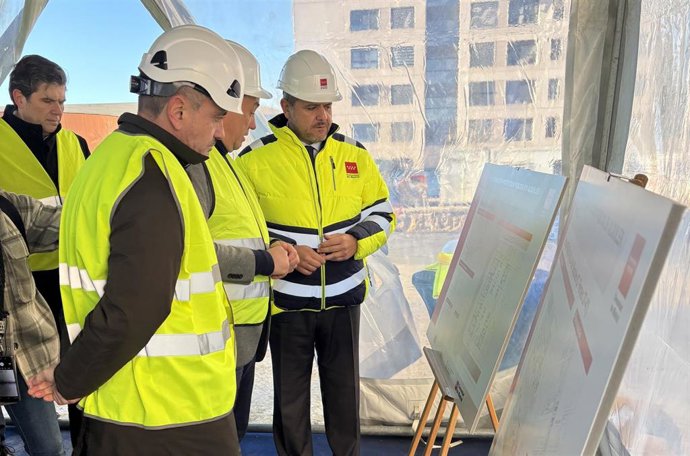 Archivo - El consejero de Vivienda, Transportes e Infraestructuras, Jorge Rodrigo