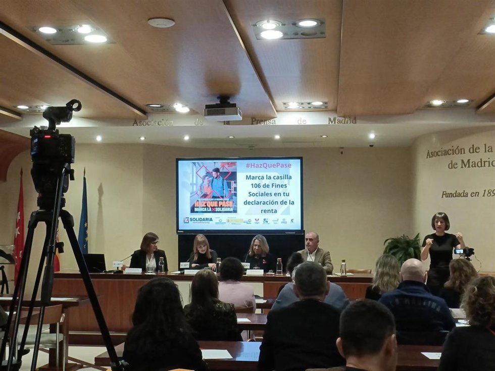 Presentación de la campaña de la 'X solidaria'.