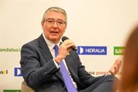 Presidente de la Diputación de Málaga: "O ponemos la tasa turística o hay financiación extraordinaria a municipios"