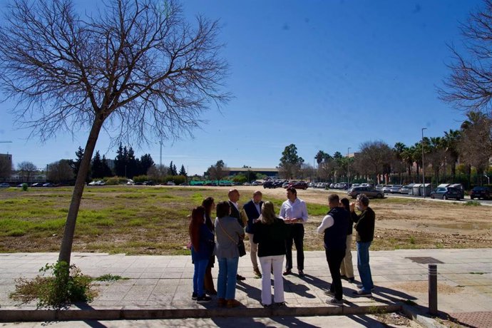 Vox se reúne con los vecinos de Jardines de Hércules.