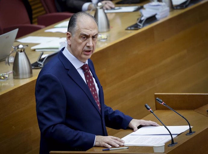 Archivo - El conseller de Emergencias, Juan Carlos Valderrama, en imagen de archivo