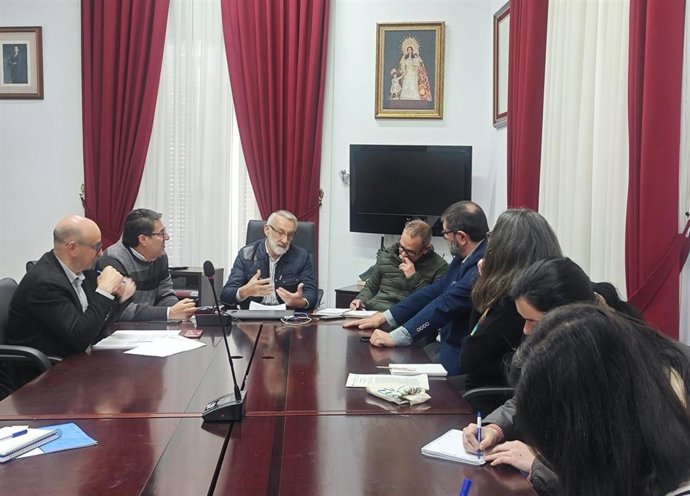 Reunión entre el Ayuntamiento de Bonares (Huelva) y miembros de la Oficina Técnica de Doñana.