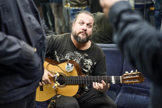 Archivo - El guitarrista Raúl Cantizano tocará en el C3A de Córdoba.