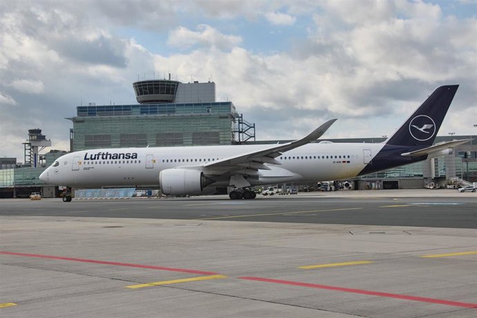 Lufthansa traslada seis Airbus A350-900 a Fránkfurt para compensar el retraso en la entrega de aviones.