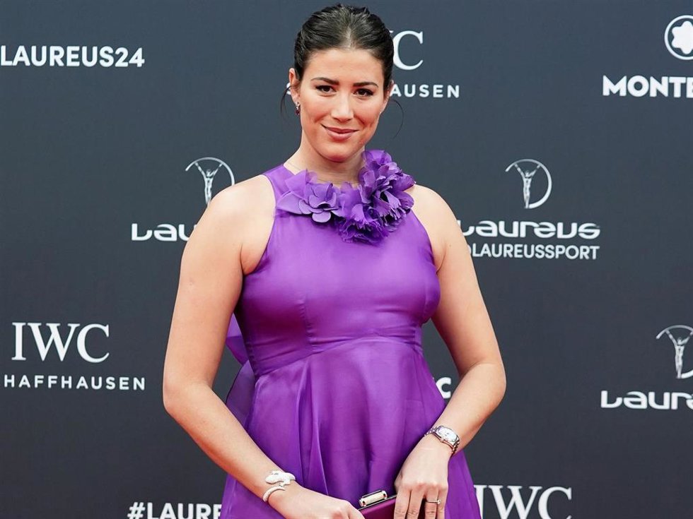 Archivo - La extenista Garbiñe Muguruza posa durante la alfombra roja de los Premios Laureus 2024 celebrados en Madrid