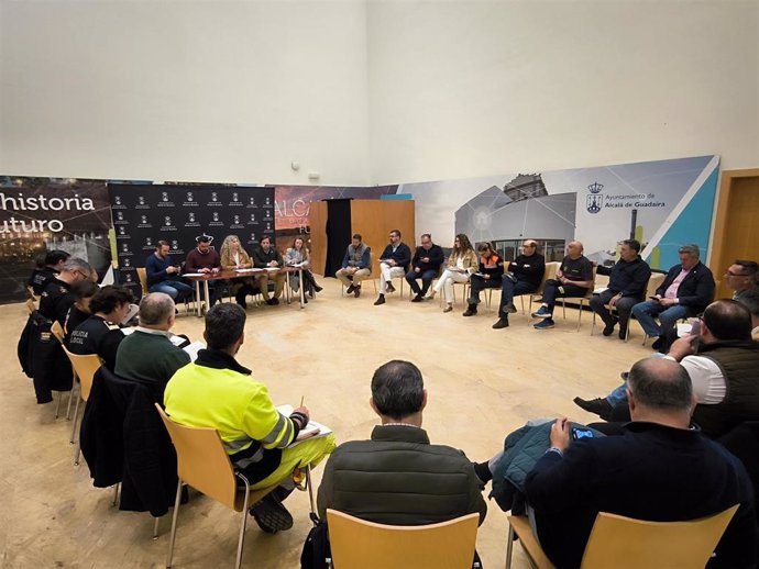 Reunión del 'Plan Varal' de Semana Santa de Alcalá para ultimar los detalles en cuanto a seguridad, limpieza y movilidad.