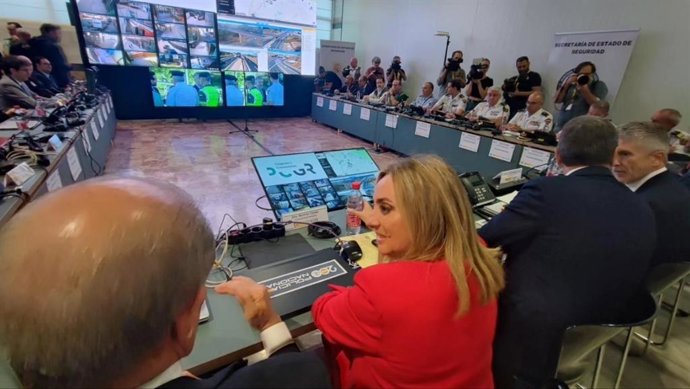 Archivo - Marifrán Carazo, en primer plano, en la reunión del centro coordinador de seguridad de las cumbres europeas, en imagen de archivo