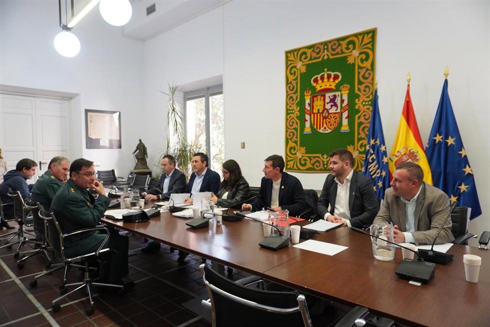 Foto de los participantes al acto organizado en el ayuntamiento de Leganés (Madrid).