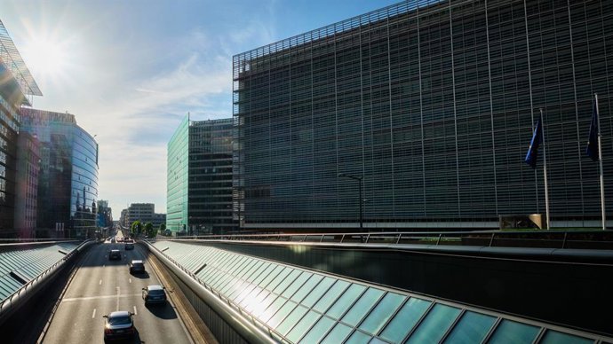 Los fabricantes europeos afirman que se necesitan más medidas para superar la escsasa demanda de BEV.