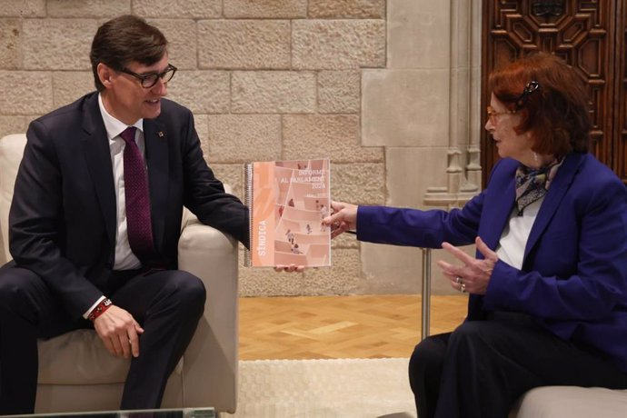 El presidente de la Generalitat, Salvador Illa, se reúne con la síndica de Greuges de Catalunya, Esther Giménez-Salinas