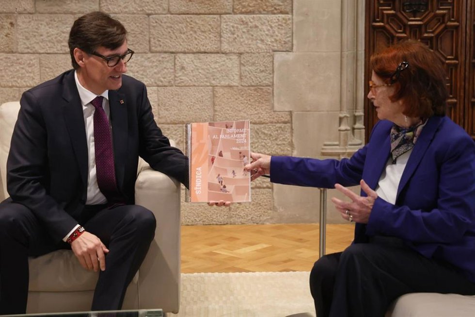 El presidente de la Generalitat, Salvador Illa, se reúne con la síndica de Greuges de Catalunya, Esther Giménez-Salinas
