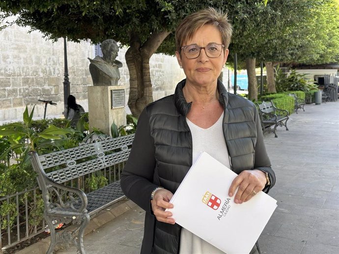 La portavoz del PSOE en el Ayuntamiento de Almería, Adriana Valverde.