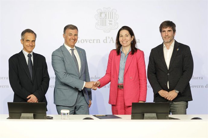 Los representantes de Andorra Digital y de Google Cloud