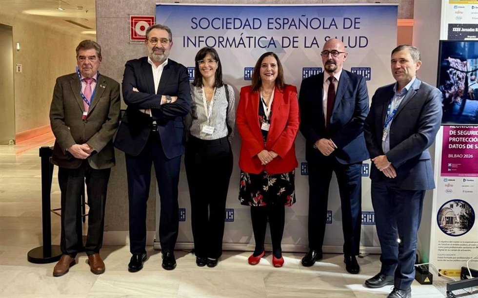 Foto de familia en la XXVII Edición del Congreso Nacional de Informática de la Salud.