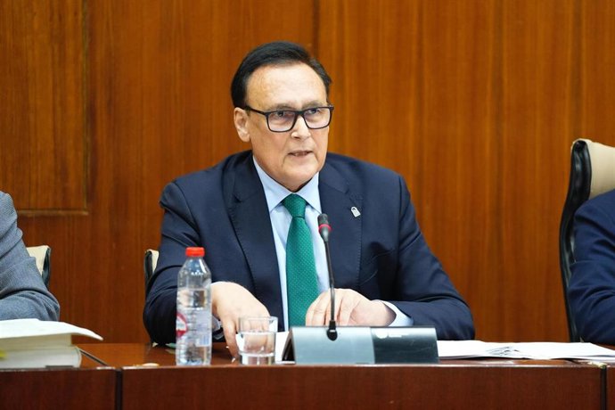 Comisión de Universidad del 1 de abril de 2025.