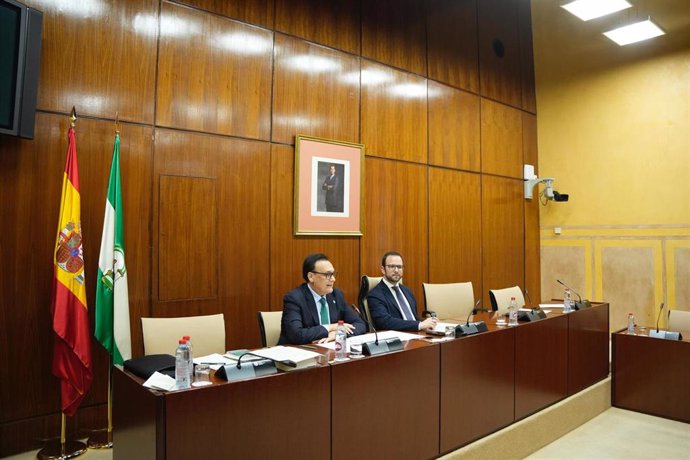 Comisión de Universidad del 1 de abril de 2025.