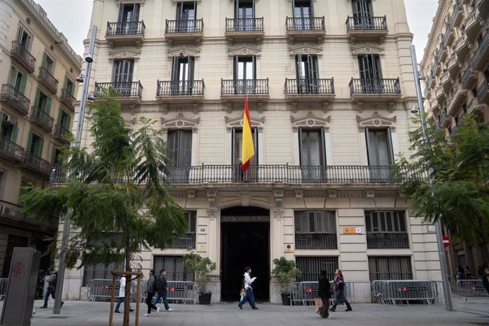 Archivo - Fachada de la Jefatura Superior de Policía de Via Laietana, a 11 de marzo de 2025, en Barcelona, Catalunya (España).