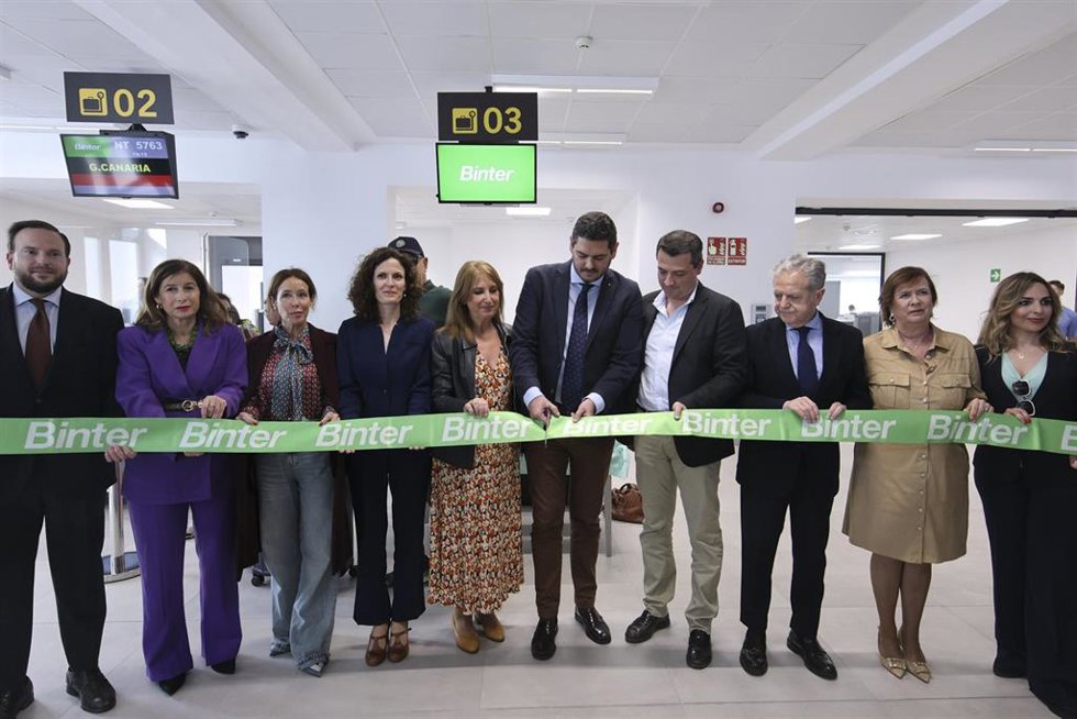 Inauguración de la nueva ruta de Binter entre Córdoba y Gran Canaria.