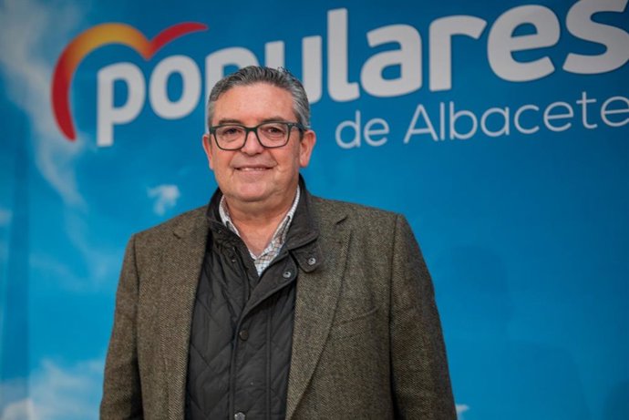 El diputado del PP en las Cortes de C-LM, Santiago Lucas-Torres.