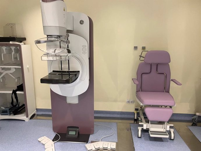 El Hospital Universitario de Cáceres adquiere un nuevo mamógrafo digital