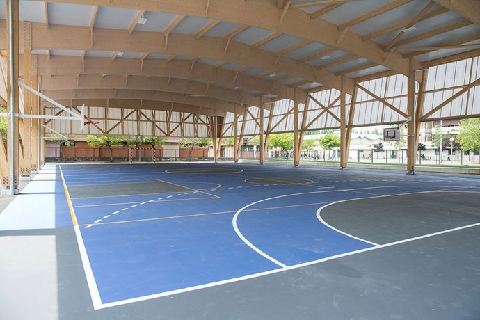 Archivo - Patio del colegio Ermitagaña.