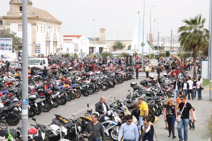 Archivo - Imagen de archivo de la motorada con motivo de la celebración del Gran Premio de España de MotoGP en el circuito de Jerez.