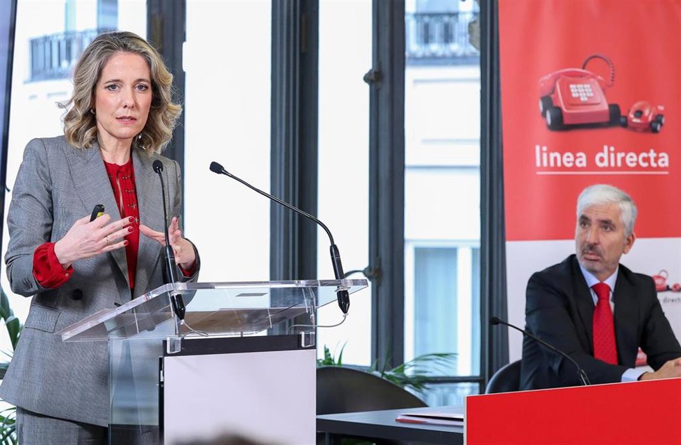 Archivo - La consejera delegada de Línea Directa Aseguradora, Patricia Ayuela, y el director de Finanzas de Línea Directa Aseguradora, Carlos Rodríguez, a 29 de enero de 2025, en Madrid (España).