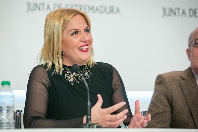 La consejera de Hacienda y Administración Pública de la Junta de Extremadura, Elena Manzano, en una imagen de archivo