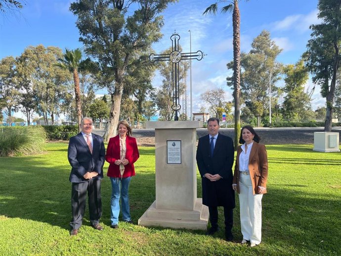 Inauguración  en la Punta del Sebo de la cruz que marca el inicio del camino de peregrinación al Santuario de Nuestra Señora de la Cinta.